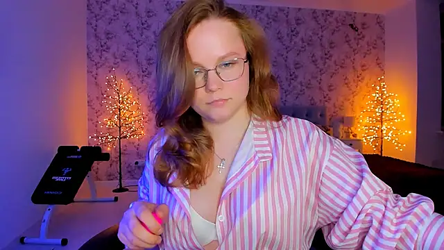 Snapshot of AngellaRud chatting on 26, 2, 2026 AngellaRud online show from 26, 2, 2026