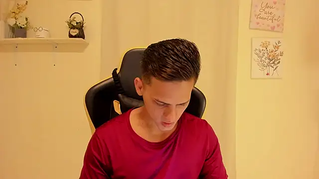 Snapshot of sexy_andres01 chatting on 2, 7, 2026 sexy andres01 online show from 2, 7, 2026