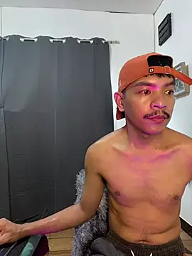 Snapshot of asian_darlingcummersxXx chatting on 8, 7, 2026 asian darlingcummersxXx online show from 8, 7, 2026