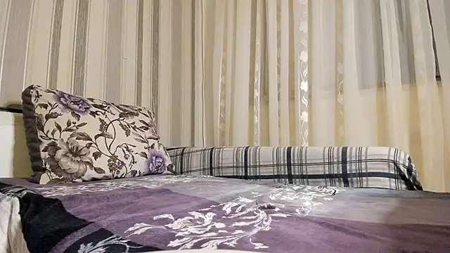 Snapshot of FrosstyRose chatting on 24, 3, 2026 FrosstyRose online show from 24, 3, 2026