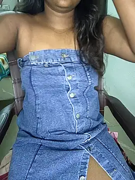 Snapshot of MISS_MADHURIBABY chatting on 16, 3, 2026 MISS MADHURIBABY online show from 16, 3, 2026