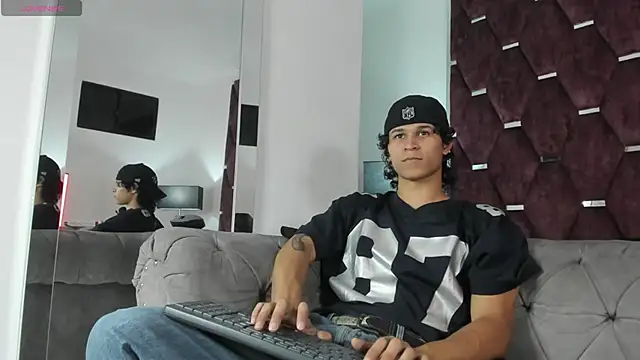 Snapshot of TonyBenedetti chatting on 14, 3, 2026 TonyBenedetti online show from 14, 3, 2026