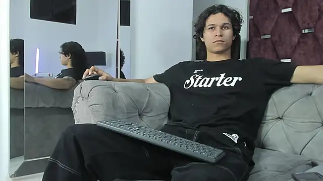 Snapshot of TonyBenedetti chatting on 17, 3, 2026 TonyBenedetti online show from 17, 3, 2026