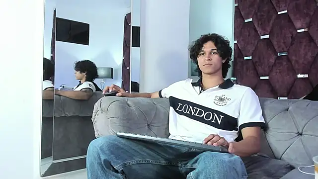 Snapshot of TonyBenedetti chatting on 18, 3, 2026 TonyBenedetti online show from 18, 3, 2026