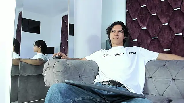 Snapshot of TonyBenedetti chatting on 23, 3, 2026 TonyBenedetti online show from 23, 3, 2026