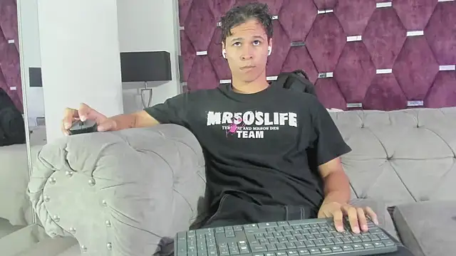 Snapshot of TonyBenedetti chatting on 19, 6, 2026 TonyBenedetti online show from 19, 6, 2026