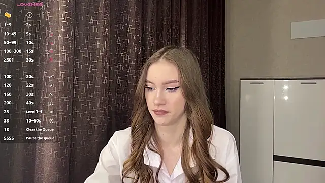 Snapshot of NuDonzze chatting on 28, 4, 2026 NuDonzze online show from 28, 4, 2026