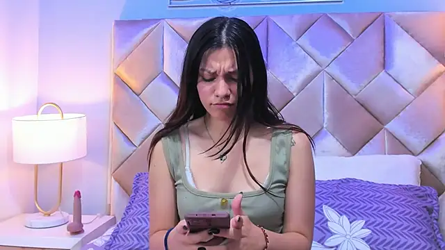 Snapshot of gabyevans4 chatting on 31, 3, 2026 gabyevans4 online show from 31, 3, 2026