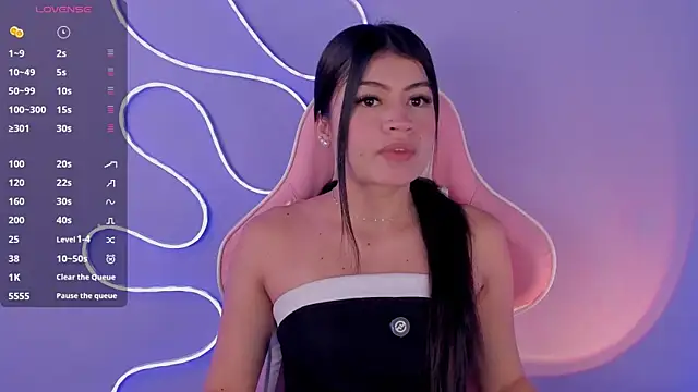 miacapone online show from 13, 4, 2026