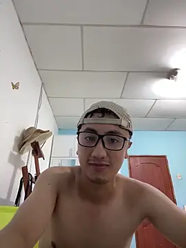 Snapshot of Gonzalogz chatting on 5, 4, 2026 Gonzalogz online show from 5, 4, 2026