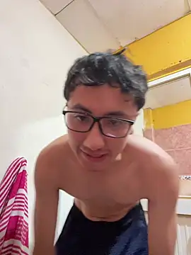 Snapshot of Gonzalogz chatting on 12, 4, 2026 Gonzalogz online show from 12, 4, 2026