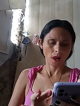 Snapshot of yuliitza4 chatting on 19, 5, 2026 yuliitza4 online show from 19, 5, 2026