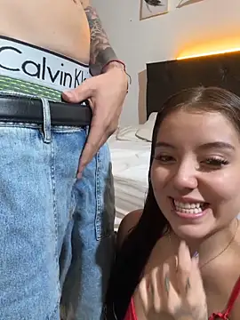 sarah and taylor online show from 10, 4, 2026