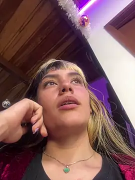 Snapshot of Sara_92 chatting on 28, 4, 2026 Sara 92 online show from 28, 4, 2026