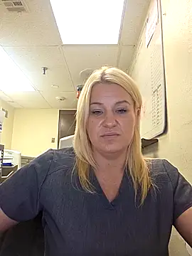 Snapshot of LadyB07 chatting on 29, 4, 2026 LadyB07 online show from 29, 4, 2026