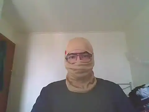 Snapshot of micosilpro chatting on 22, 4, 2026 micosilpro online show from 22, 4, 2026