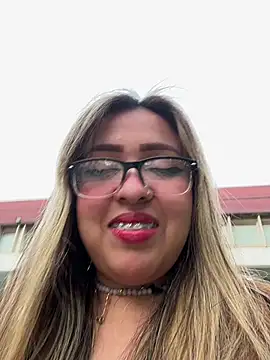 Moon Velvet  online show from 7, 3, 2026