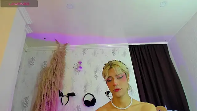 Snapshot of Babyfox_gh chatting on 13, 4, 2026 Babyfox gh online show from 13, 4, 2026