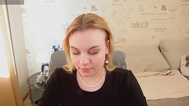 Glow Margo online show from 3, 6, 2026