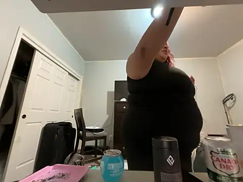 Snapshot of luvmesumscorpio661 chatting on 16, 3, 2026 luvmesumscorpio661 online show from 16, 3, 2026