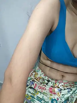 Snapshot of NeetuKumri chatting on 19, 4, 2026 NeetuKumri online show from 19, 4, 2026