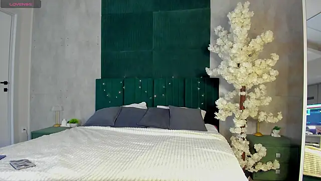 Snapshot of Kiva_Rice chatting on 16, 4, 2026 Kiva Rice online show from 16, 4, 2026