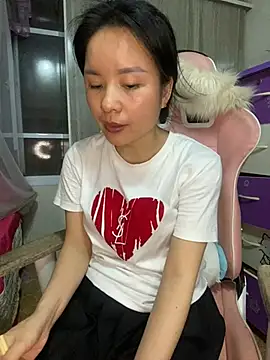 Ivy Trix2 online show from 10, 4, 2026