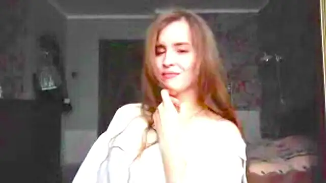 Adelinevibe online show from 2, 3, 2026