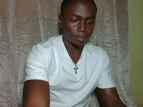 Snapshot of darkerberryguy chatting on 15, 5, 2026 darkerberryguy online show from 15, 5, 2026
