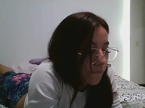 Nanuchis online show from 26, 3, 2026