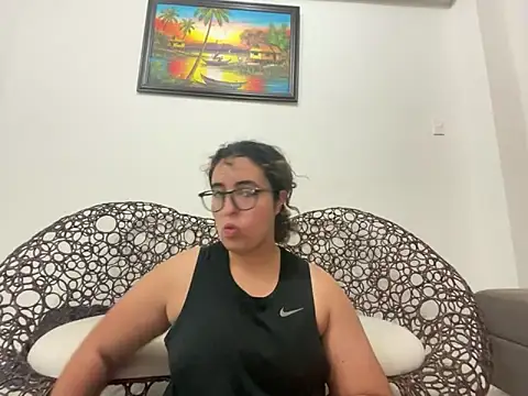 Snapshot of yassiestar chatting on 23, 4, 2026 yassiestar online show from 23, 4, 2026