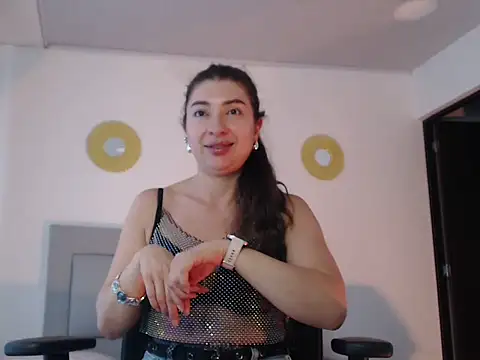 Snapshot of Julietaamado chatting on 9, 4, 2026 Julietaamado online show from 9, 4, 2026