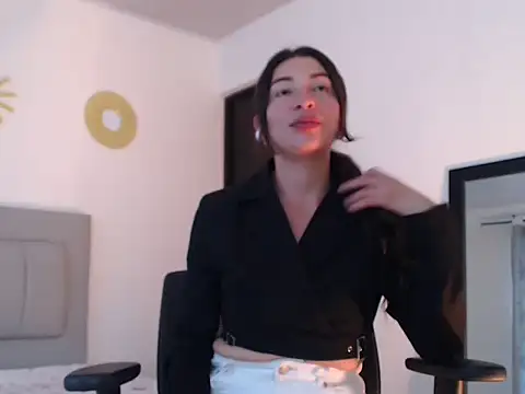 Snapshot of Julietaamado chatting on 8, 5, 2026 Julietaamado online show from 8, 5, 2026