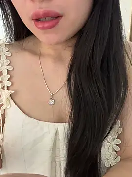Snapshot of Tinn_tin chatting on 23, 6, 2026 Tinn tin online show from 23, 6, 2026