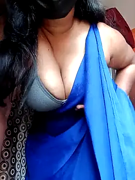 Snapshot of sexyladdupilla chatting on 9, 4, 2026 sexyladdupilla online show from 9, 4, 2026
