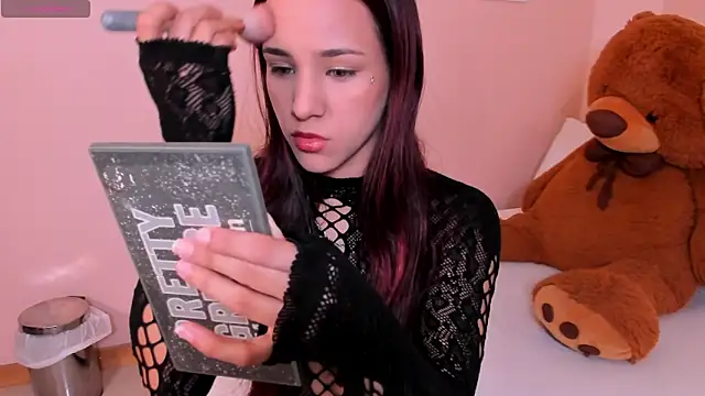 Snapshot of raquel_mooon chatting on 12, 3, 2026 raquel mooon online show from 12, 3, 2026