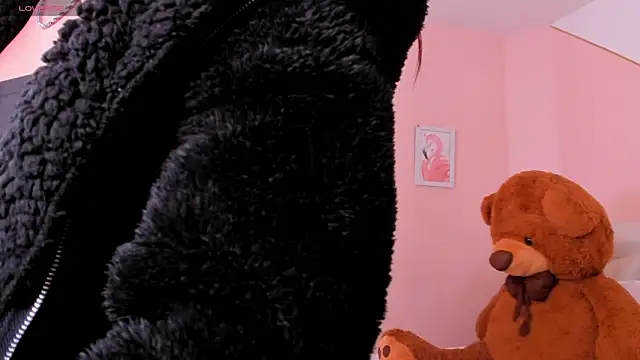 Snapshot of raquel_mooon chatting on 13, 3, 2026 raquel mooon online show from 13, 3, 2026