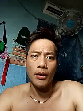 Snapshot of Traidam18cm chatting on 23, 4, 2026 Traidam18cm online show from 23, 4, 2026