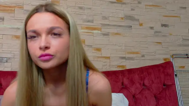 LannaSkyy online show from 6, 3, 2026