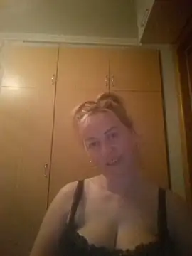 Snapshot of ChristinaYork chatting on 24, 4, 2026 ChristinaYork online show from 24, 4, 2026