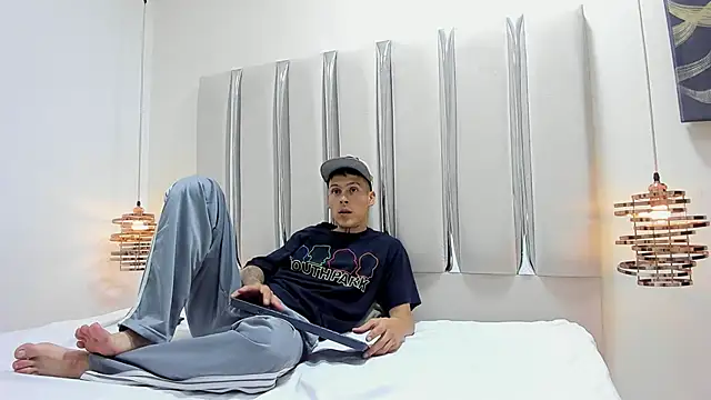 Snapshot of Ethan_Wolfe chatting on 28, 2, 2026 Ethan Wolfe online show from 28, 2, 2026