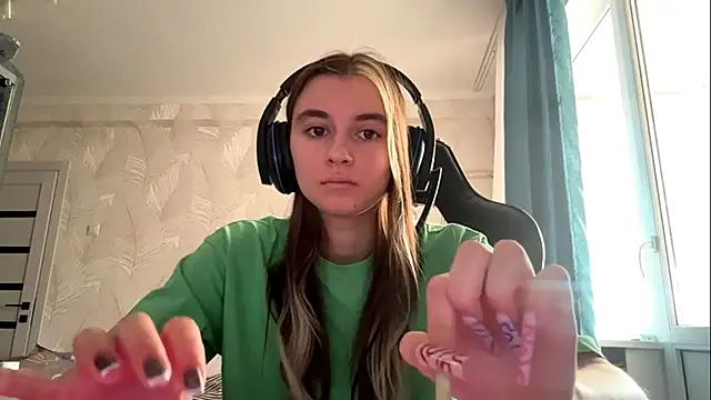 Snapshot of PluralPalaver chatting on 2, 3, 2026 PluralPalaver online show from 2, 3, 2026