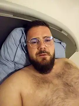 Snapshot of Enzo9911 chatting on 1, 4, 2026 Enzo9911 online show from 1, 4, 2026