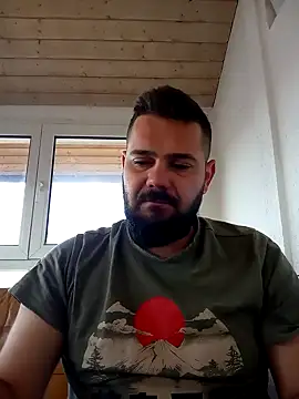 Snapshot of Enzo9911 chatting on 24, 4, 2026 Enzo9911 online show from 24, 4, 2026