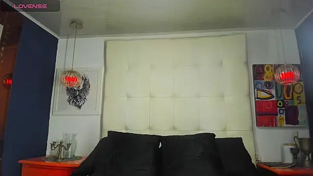 Snapshot of EXCLUSIVE8 chatting on 14, 4, 2026 EXCLUSIVE8 online show from 14, 4, 2026