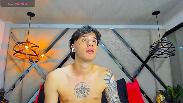 Snapshot of EXCLUSIVE8 chatting on 29, 4, 2026 EXCLUSIVE8 online show from 29, 4, 2026