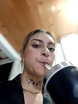 agathamoont online show from 27, 2, 2026