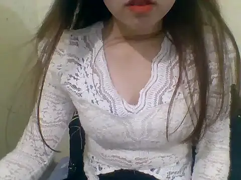 Snapshot of kiraa-007 chatting on 4, 4, 2026 kiraa-007 online show from 4, 4, 2026