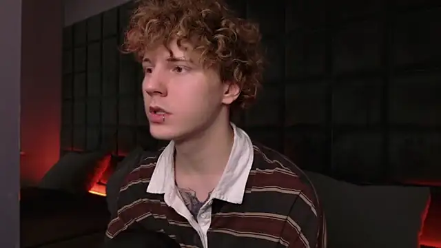 Snapshot of Mickey_Hawk chatting on 2, 3, 2026 Mickey Hawk online show from 2, 3, 2026