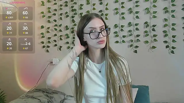 Snapshot of EllieRough chatting on 23, 6, 2026 EllieRough online show from 23, 6, 2026